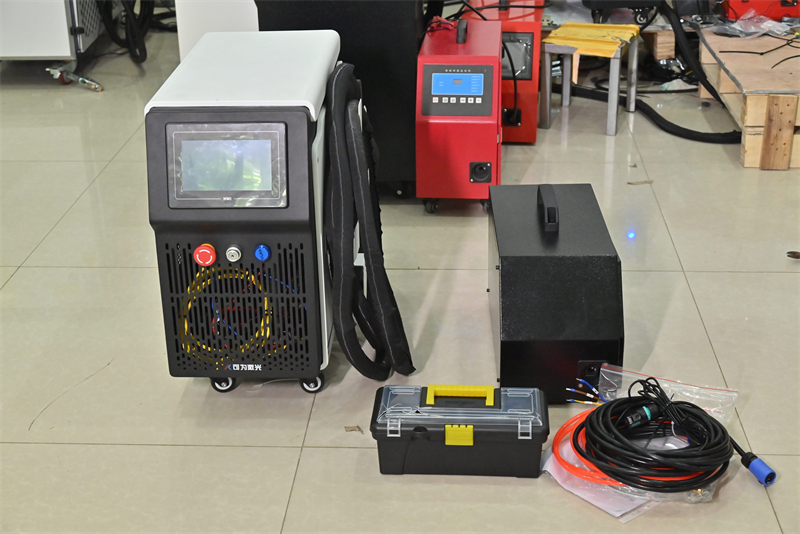 Industrial Use Of Laser - جهاز لحام ليزر صناعي محمول صغير