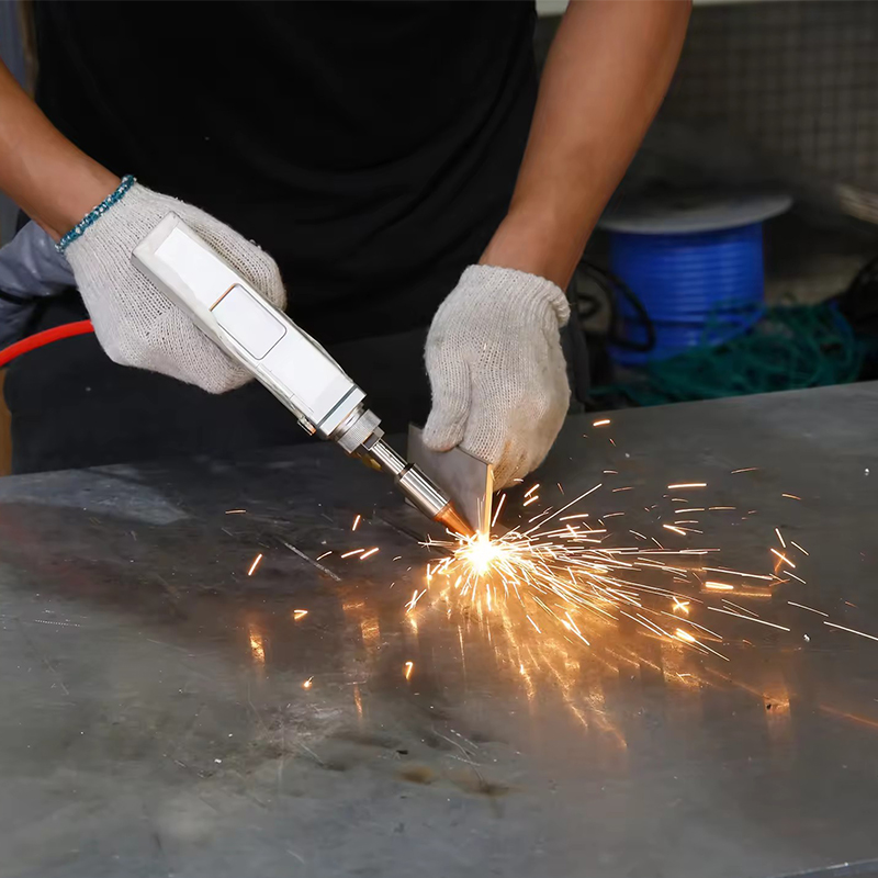 Industrial Laser Welding - ماكينة لحام ليزر محمولة متعددة الوظائف
