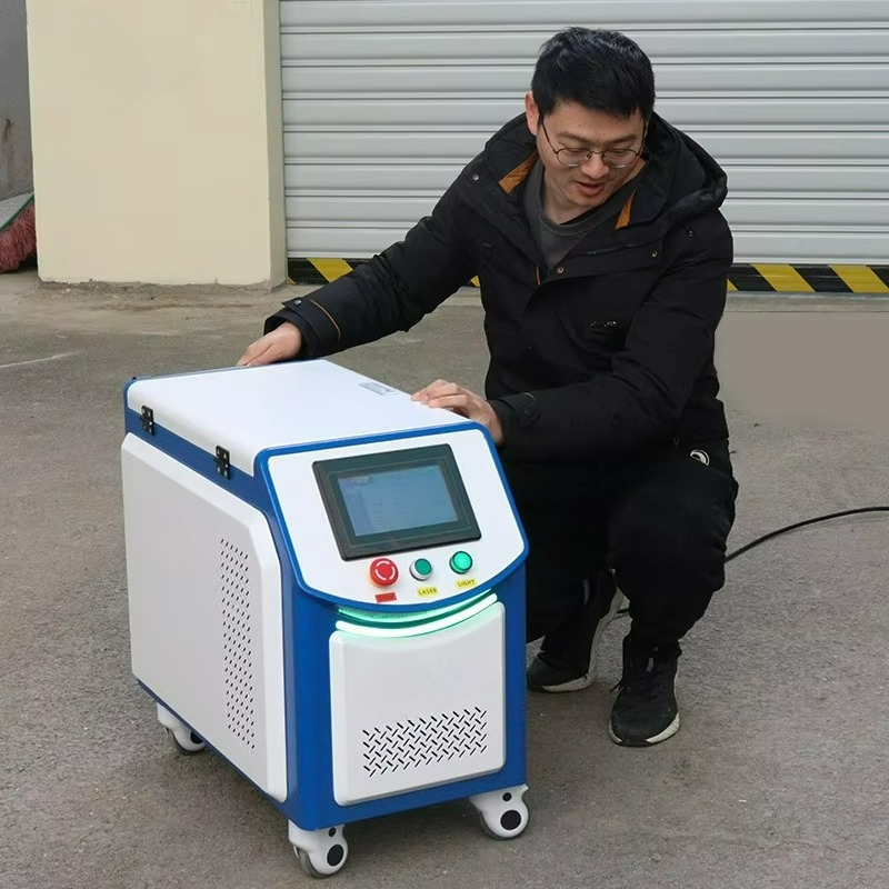 معدات تنظيف بالليزر النبضي الم - مراجعة Industrial Laser Cleaning Equipment وسعره