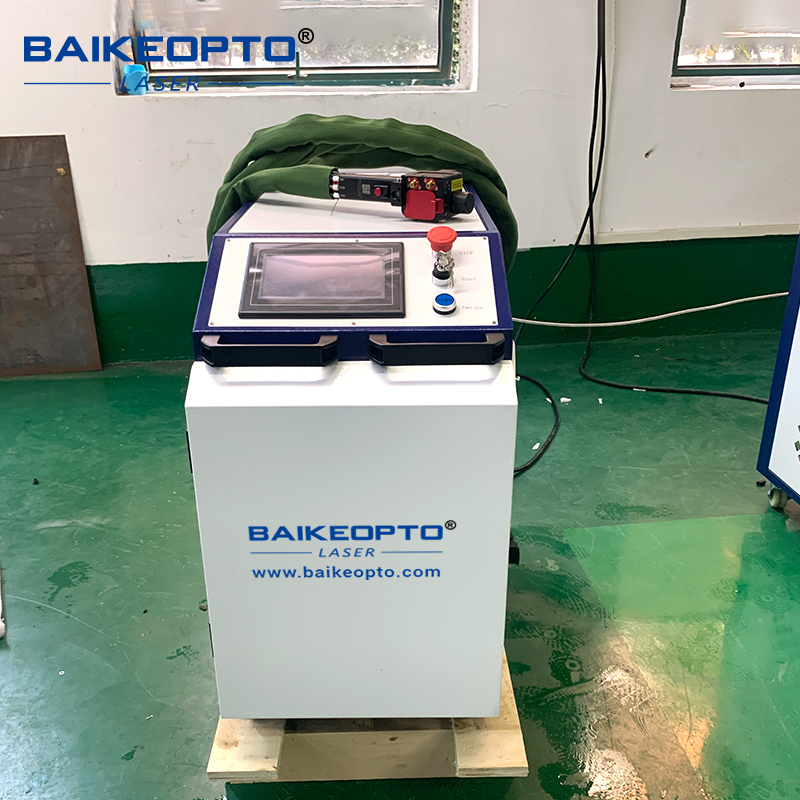 آلة تنظيف صناعية بالليزر، معدا - مراجعة Industrial Laser Cleaning Equipment وسعره