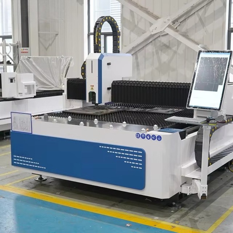 آلة قطع بالليزر الليفي بمعيار  - مراجعة Industrial Laser Cutting Machines وسعره